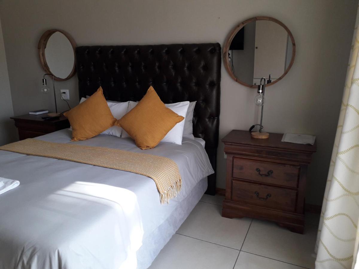 Tuscany Vryburg 外观 照片