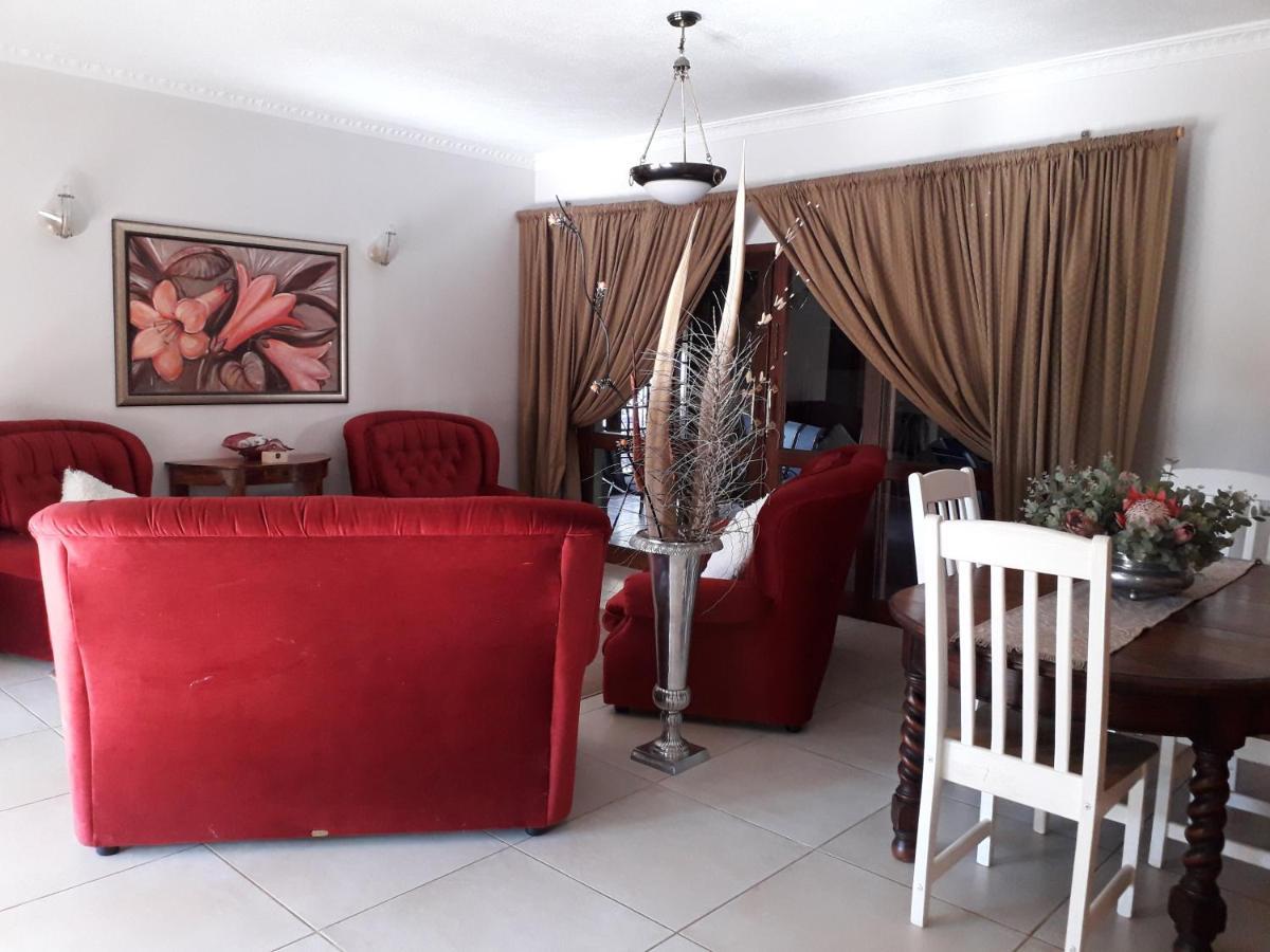 Tuscany Vryburg 外观 照片