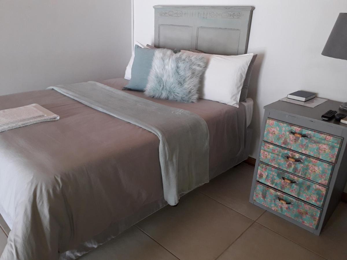 Tuscany Vryburg 外观 照片