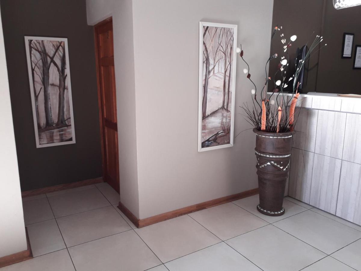 Tuscany Vryburg 外观 照片