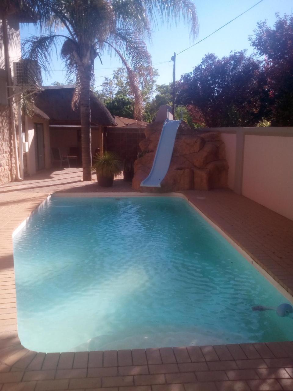 Tuscany Vryburg 外观 照片